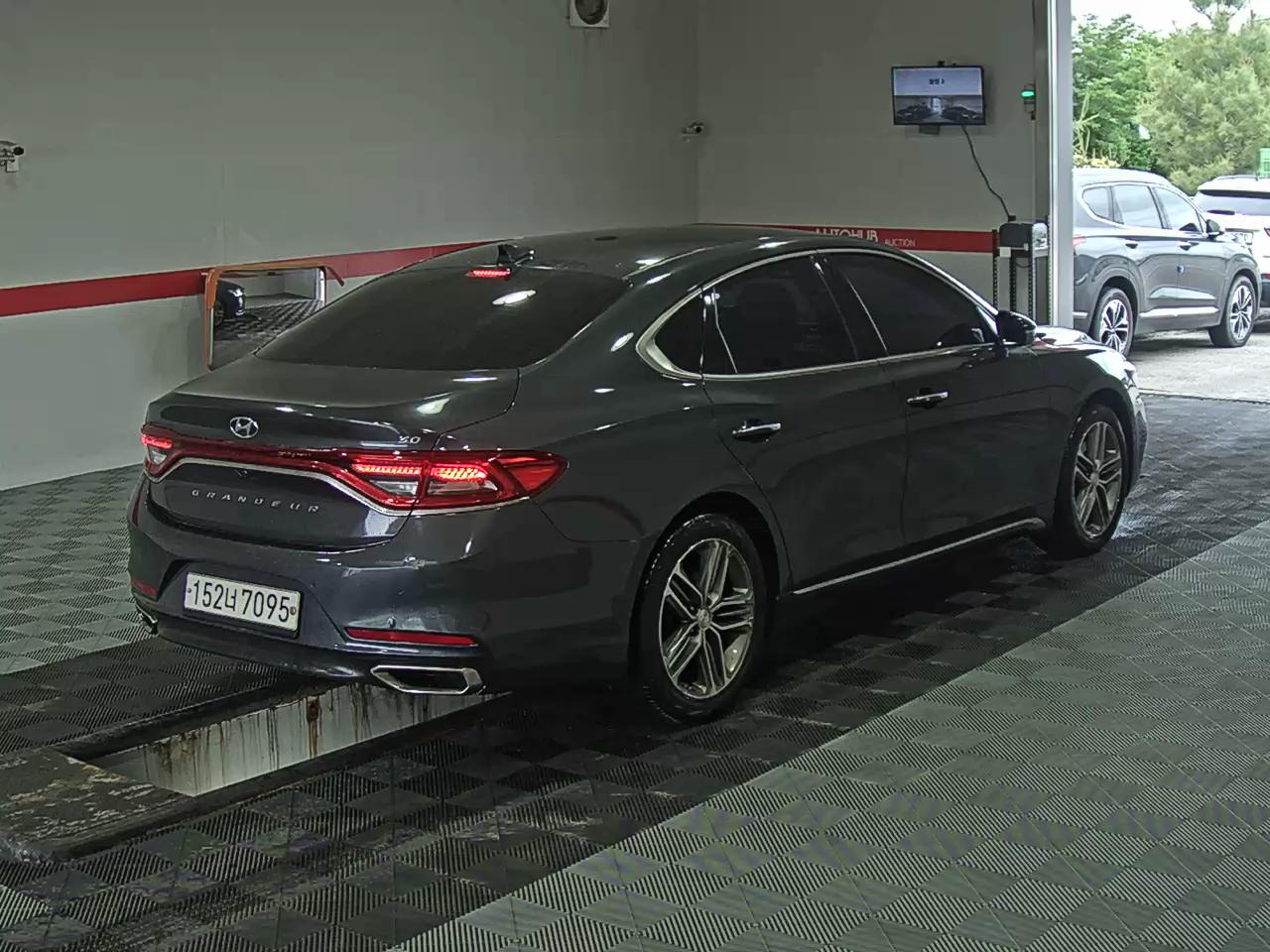 2019 - hyundai grandeur