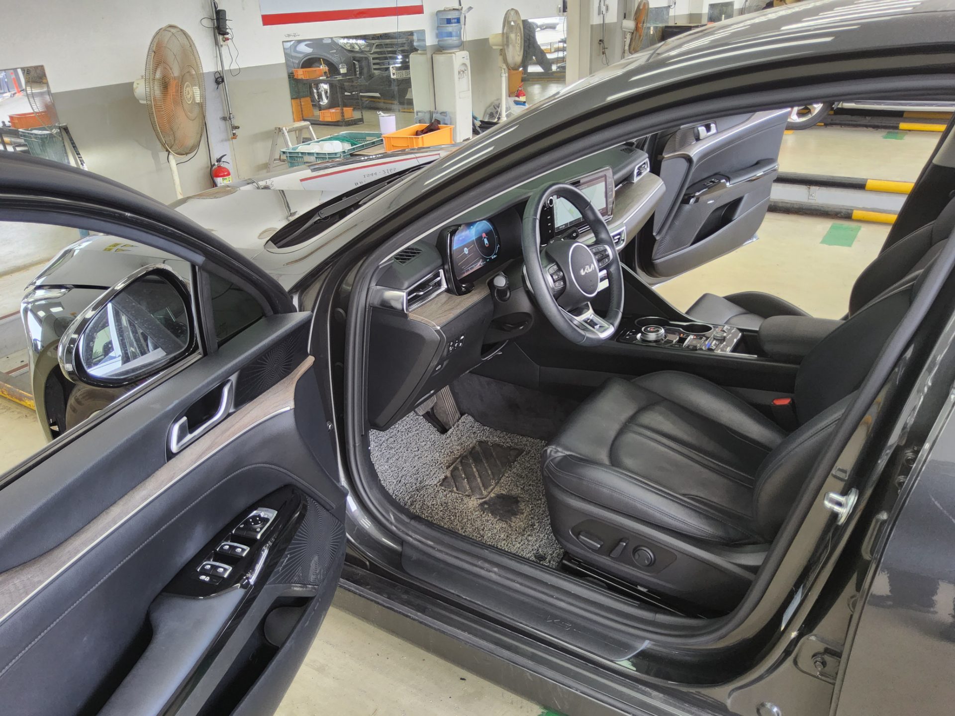 2023 - kia k5