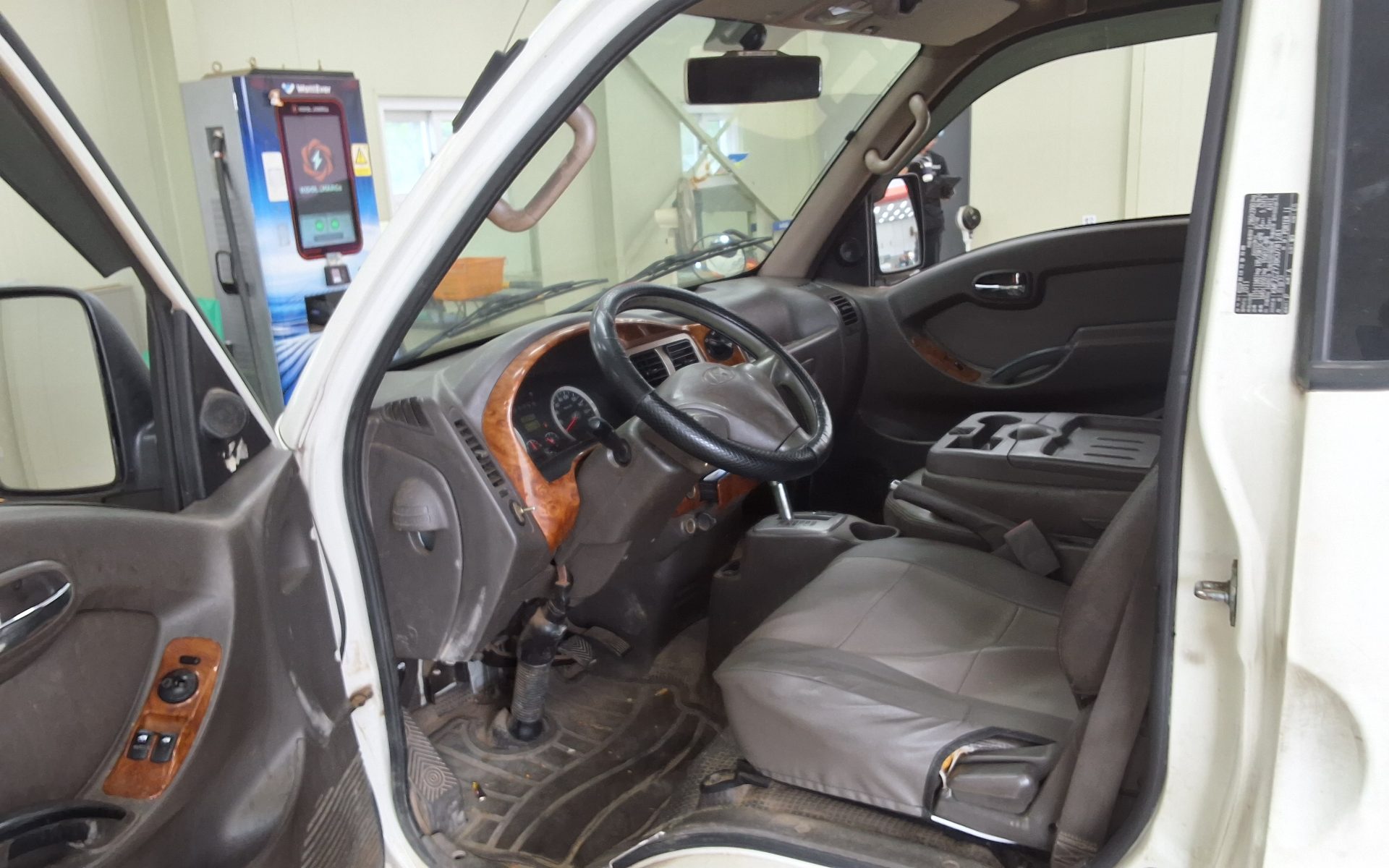 2012 - hyundai porter
