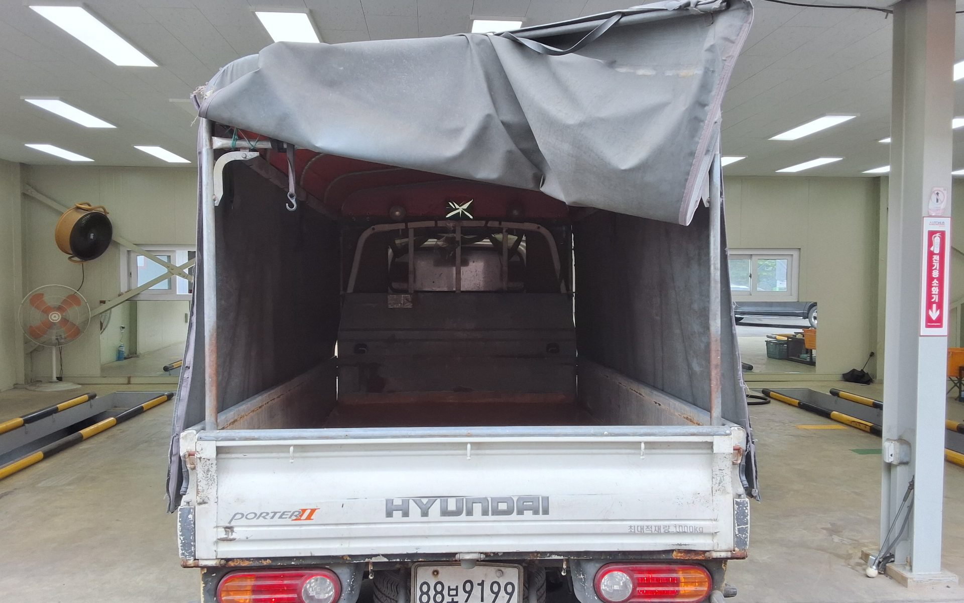 2012 - hyundai porter