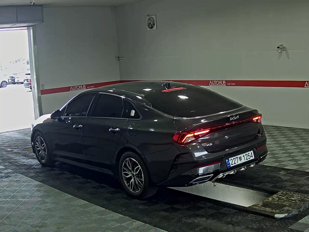 2023 - kia k5