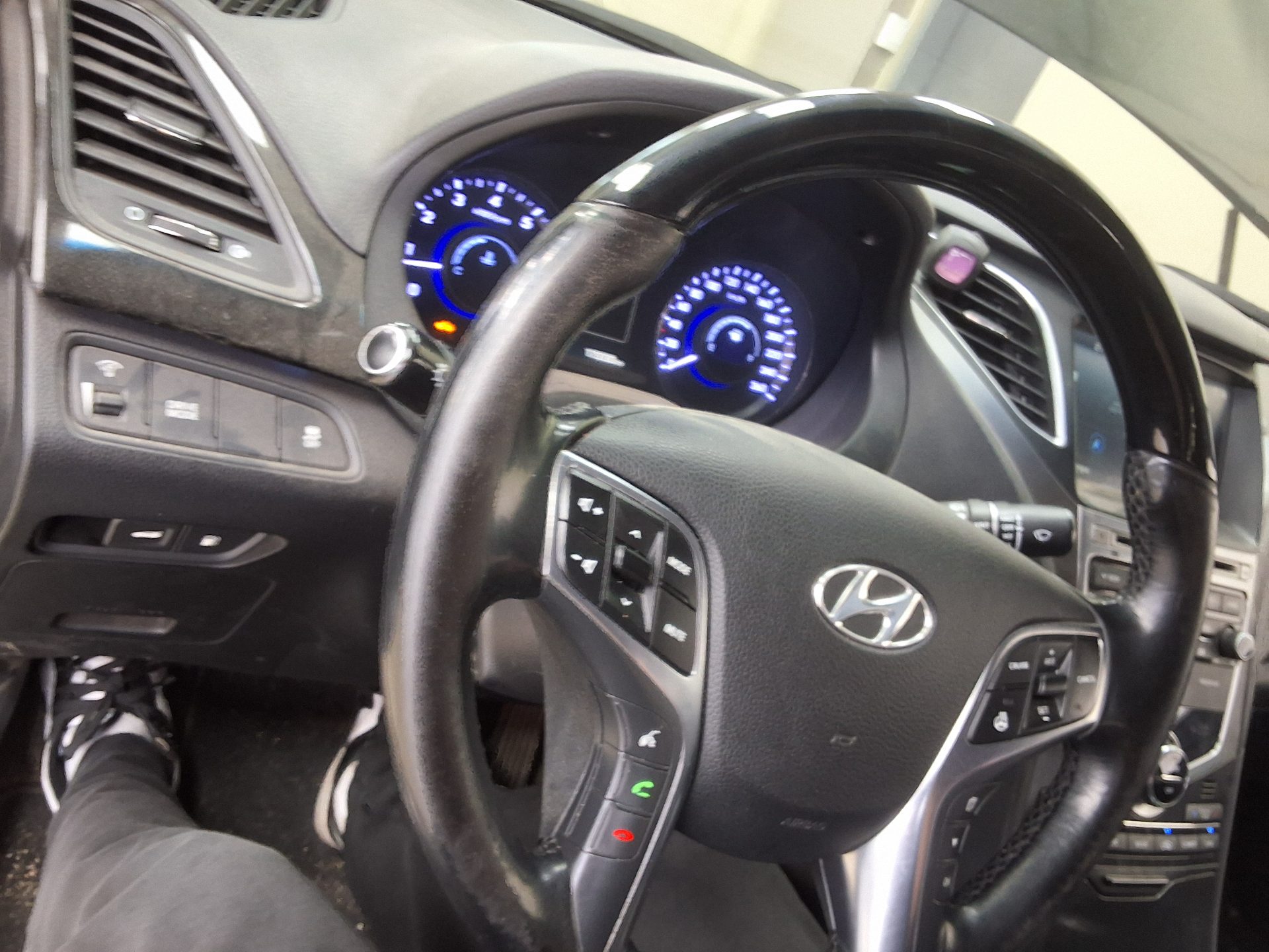 2015 - hyundai grandeur