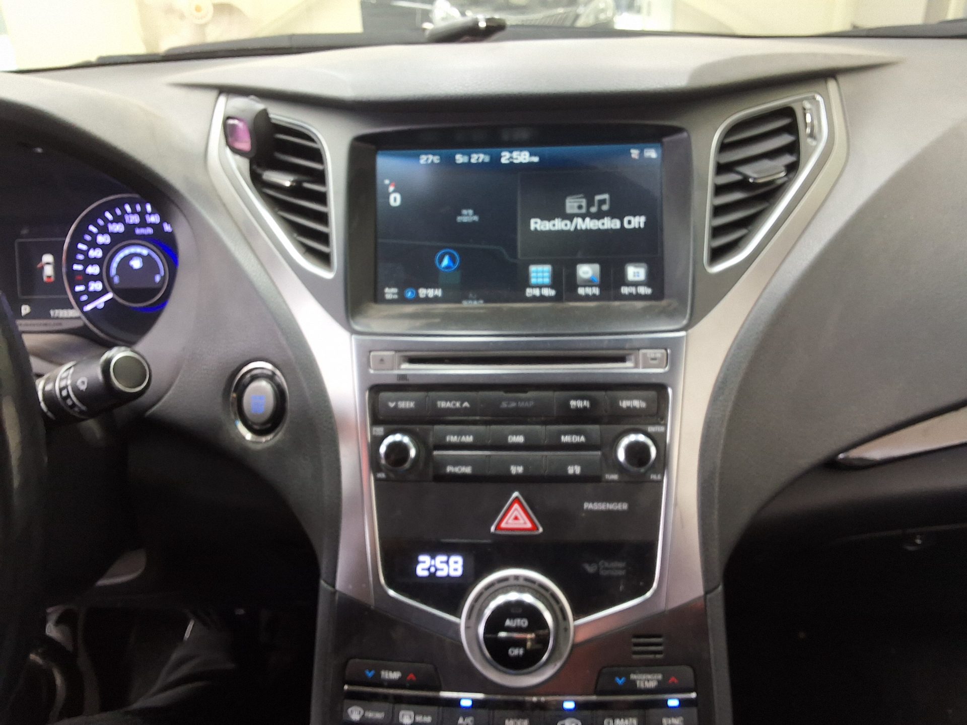 2015 - hyundai grandeur