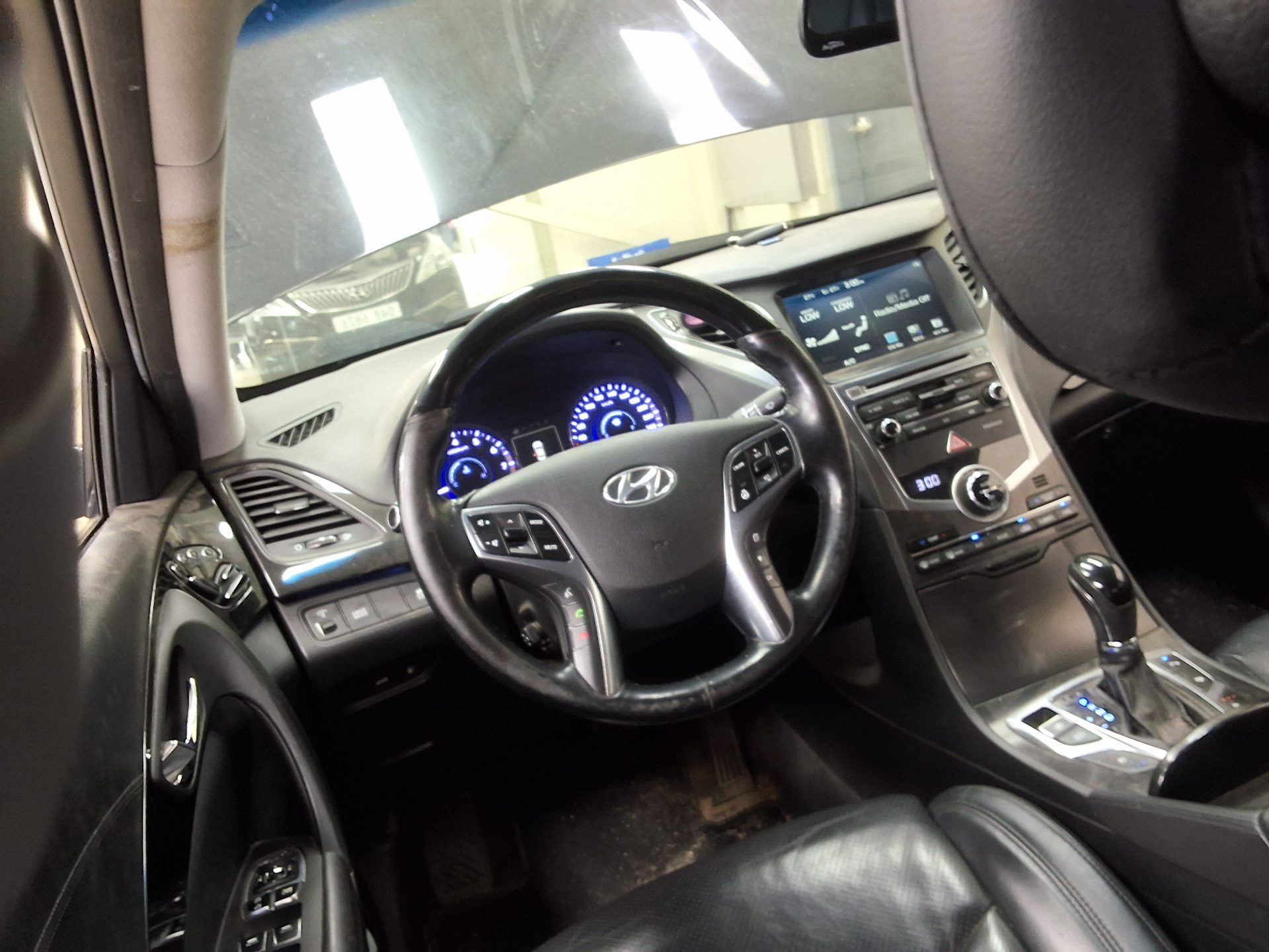 2015 - hyundai grandeur