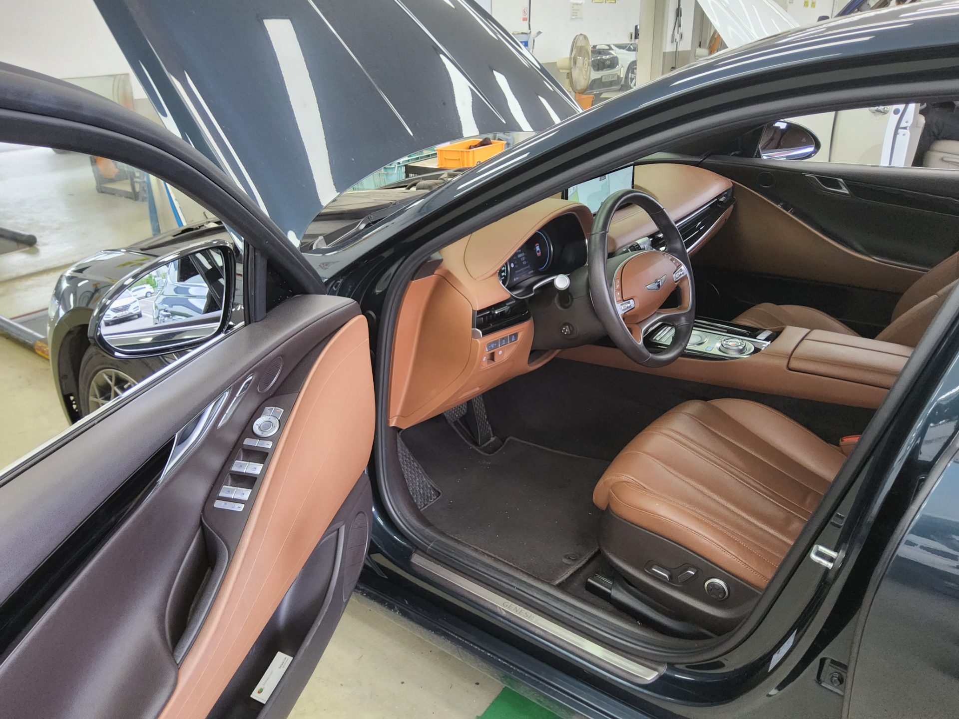 2022 - genesis g80