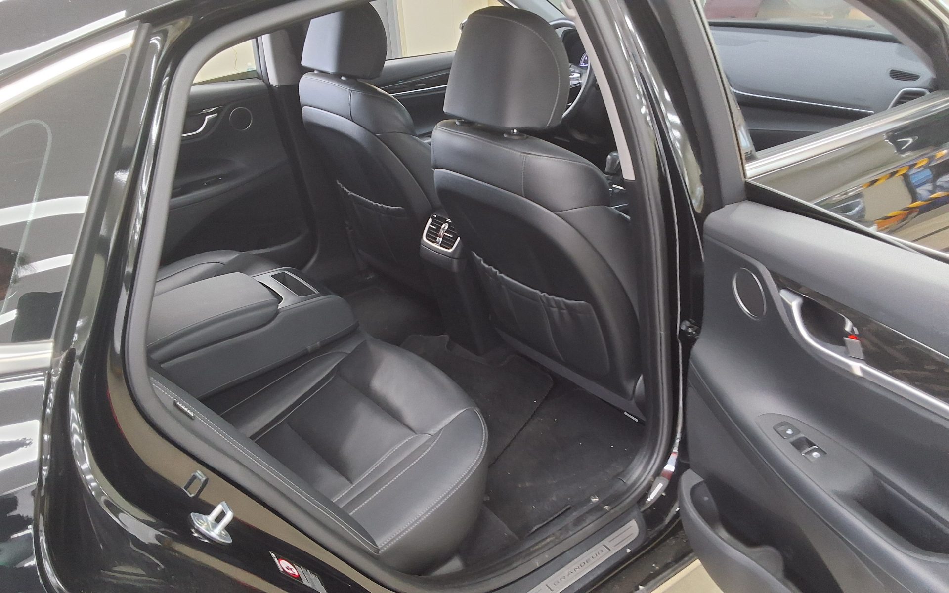 2019 - hyundai grandeur