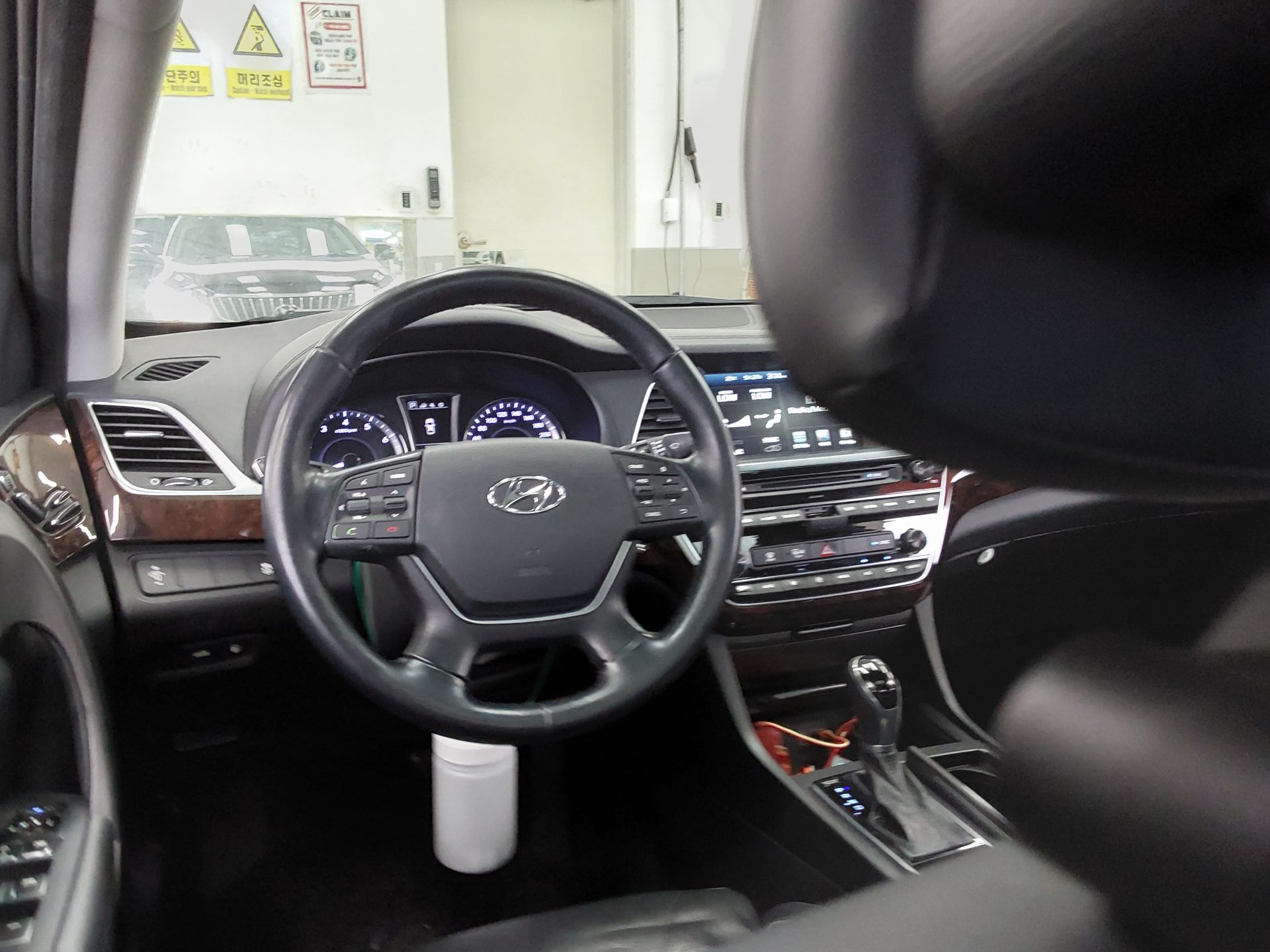 2015 - hyundai aslan