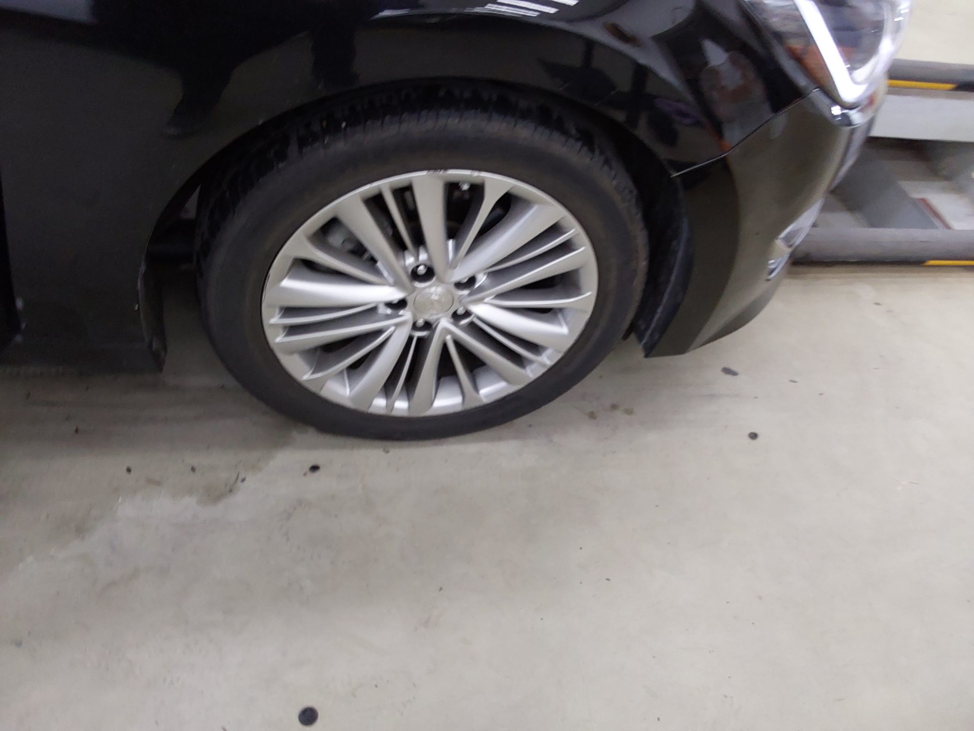 2015 - hyundai aslan