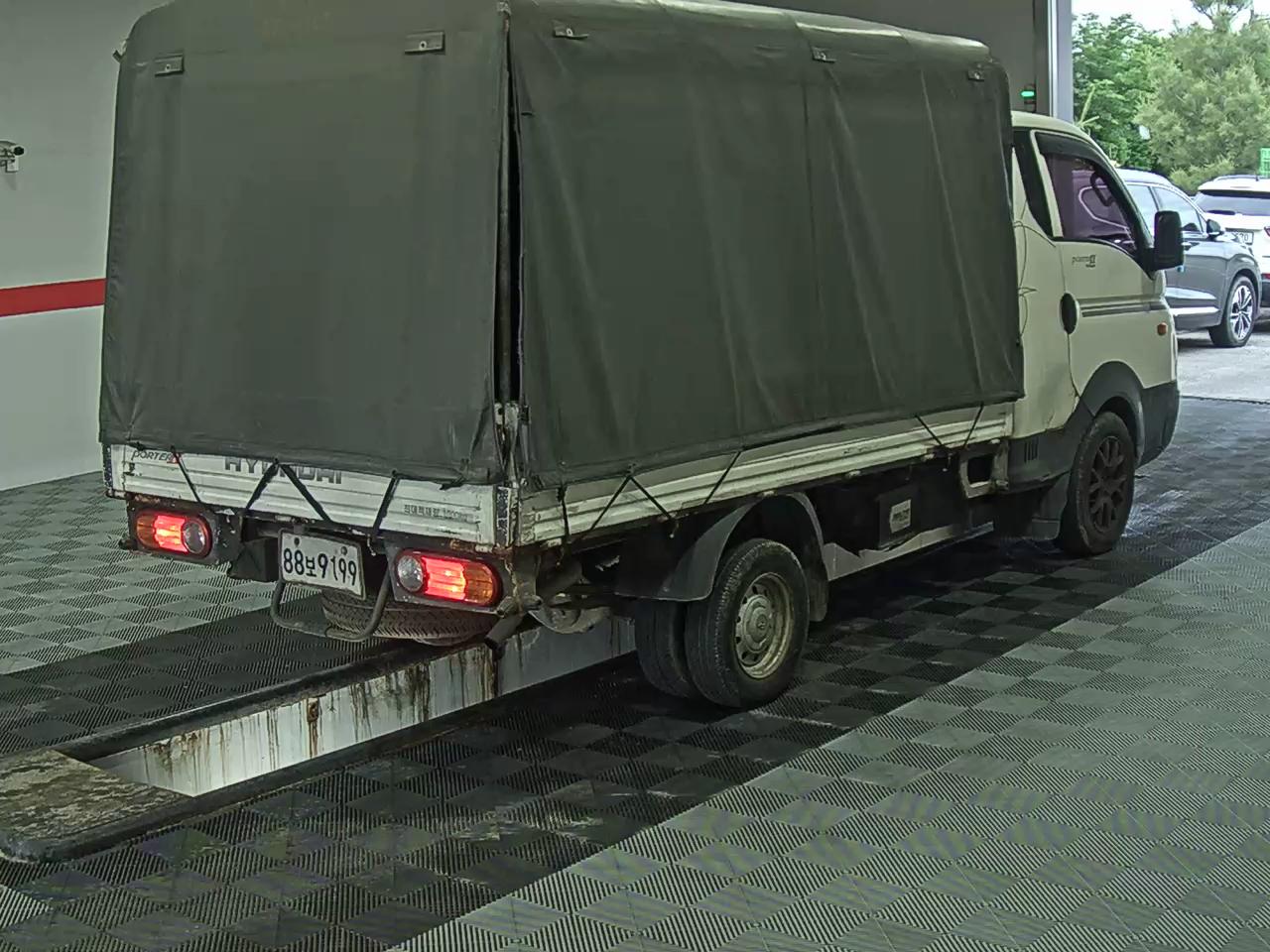 2012 - hyundai porter