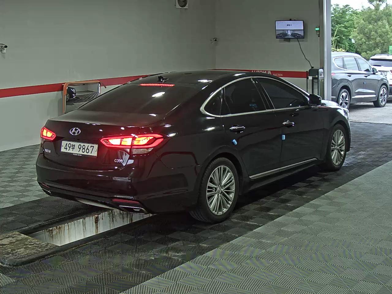2015 - hyundai aslan