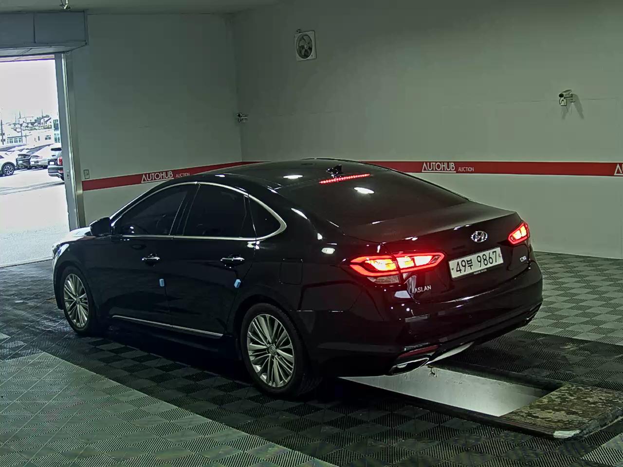 2015 - hyundai aslan
