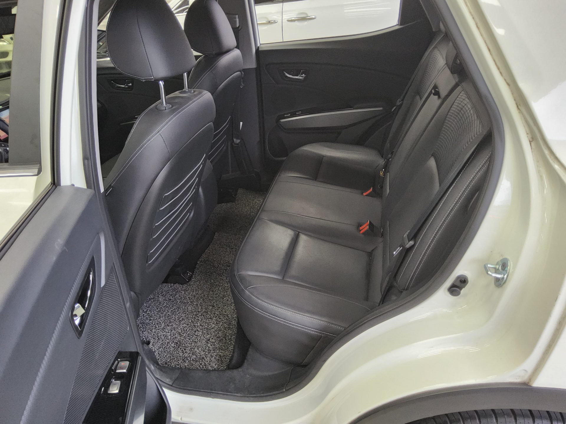 2018 - ssangyong tivoli