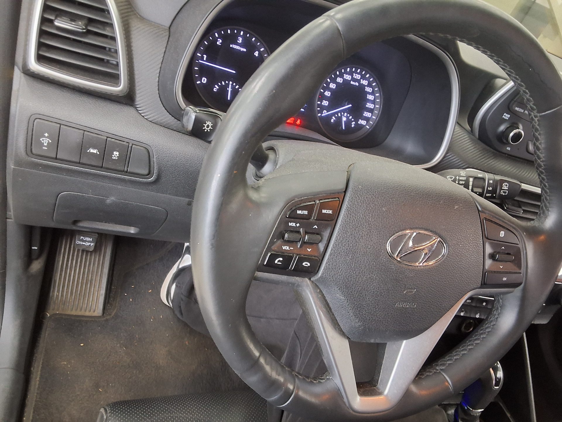 2019 - hyundai tucson