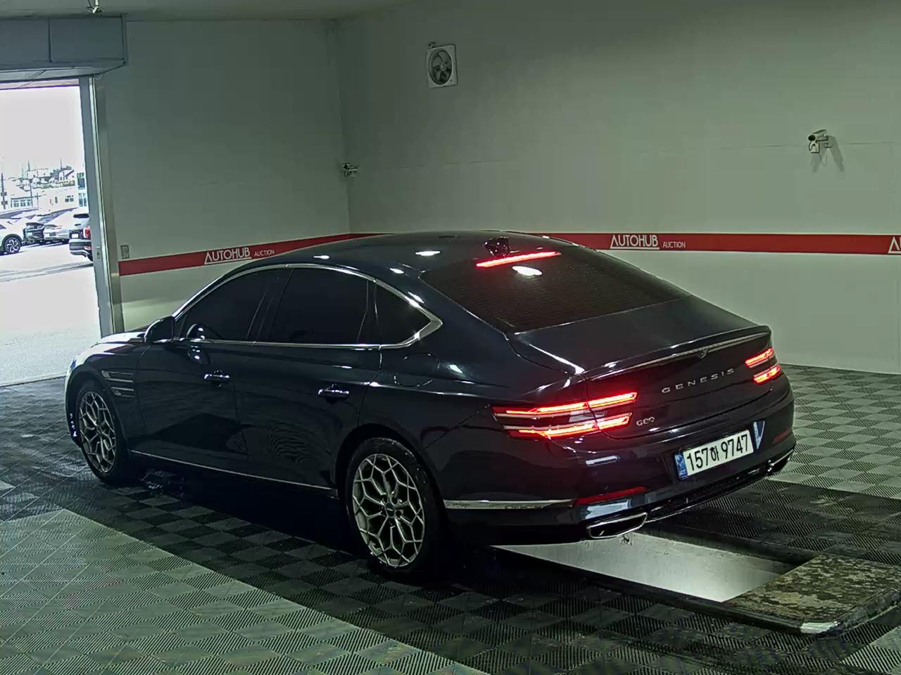 2022 - genesis g80