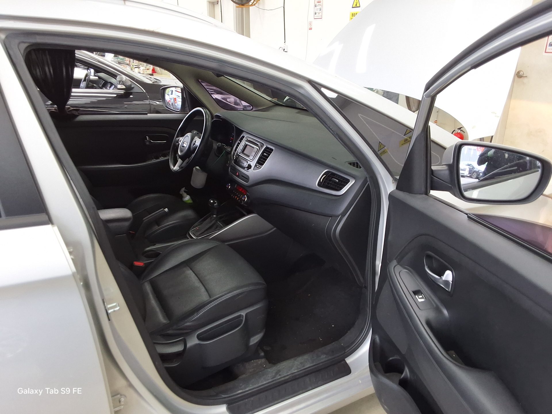 2015 - kia carens