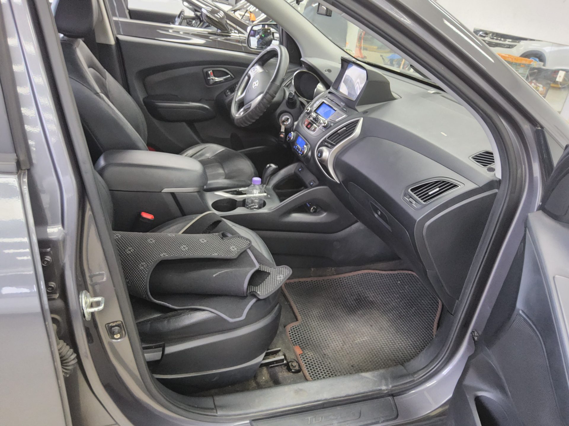 2011 - hyundai tucson