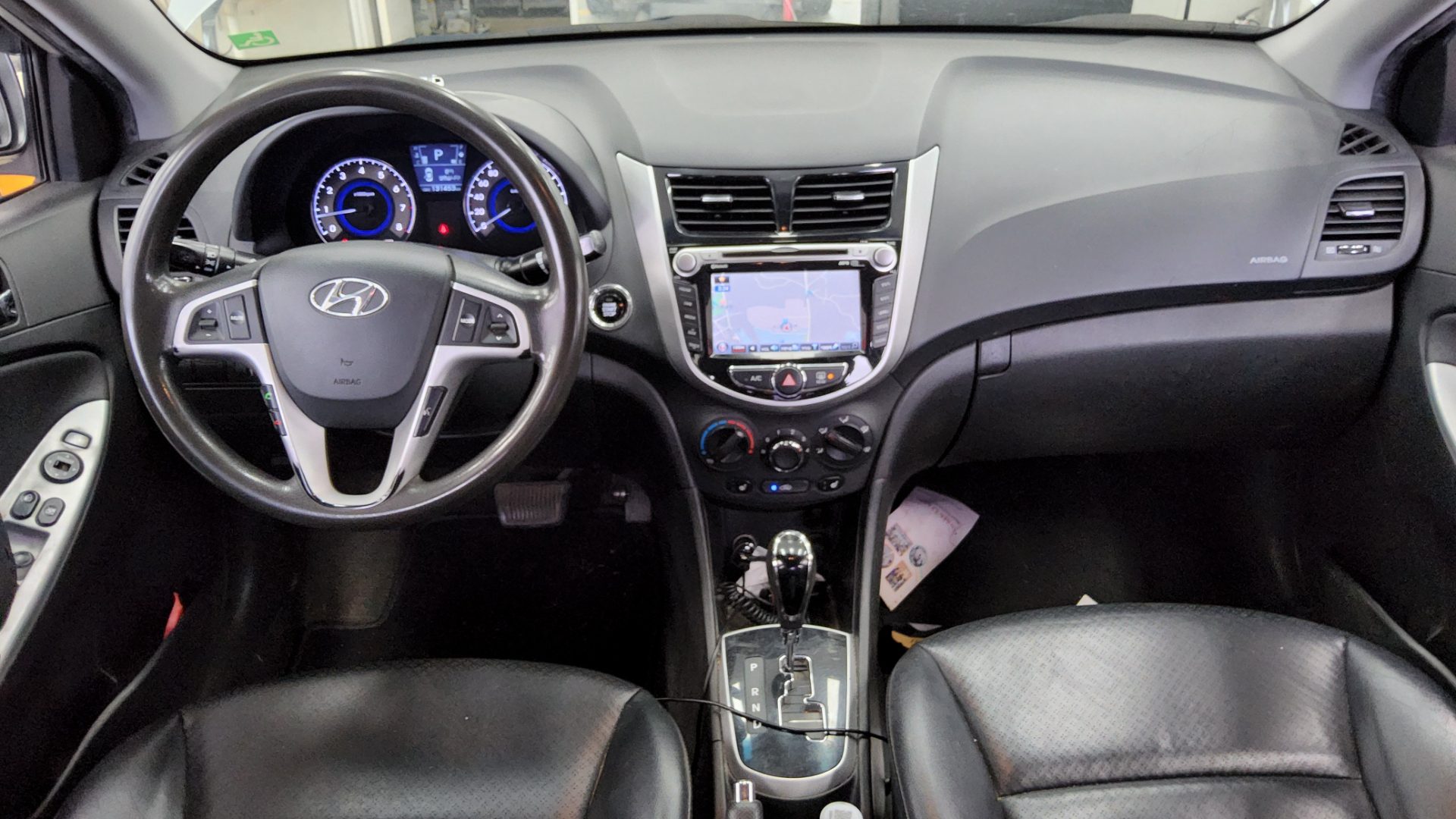2012 - hyundai accent