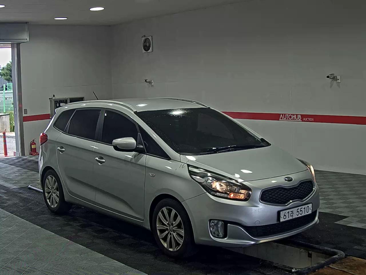 2015 - kia carens