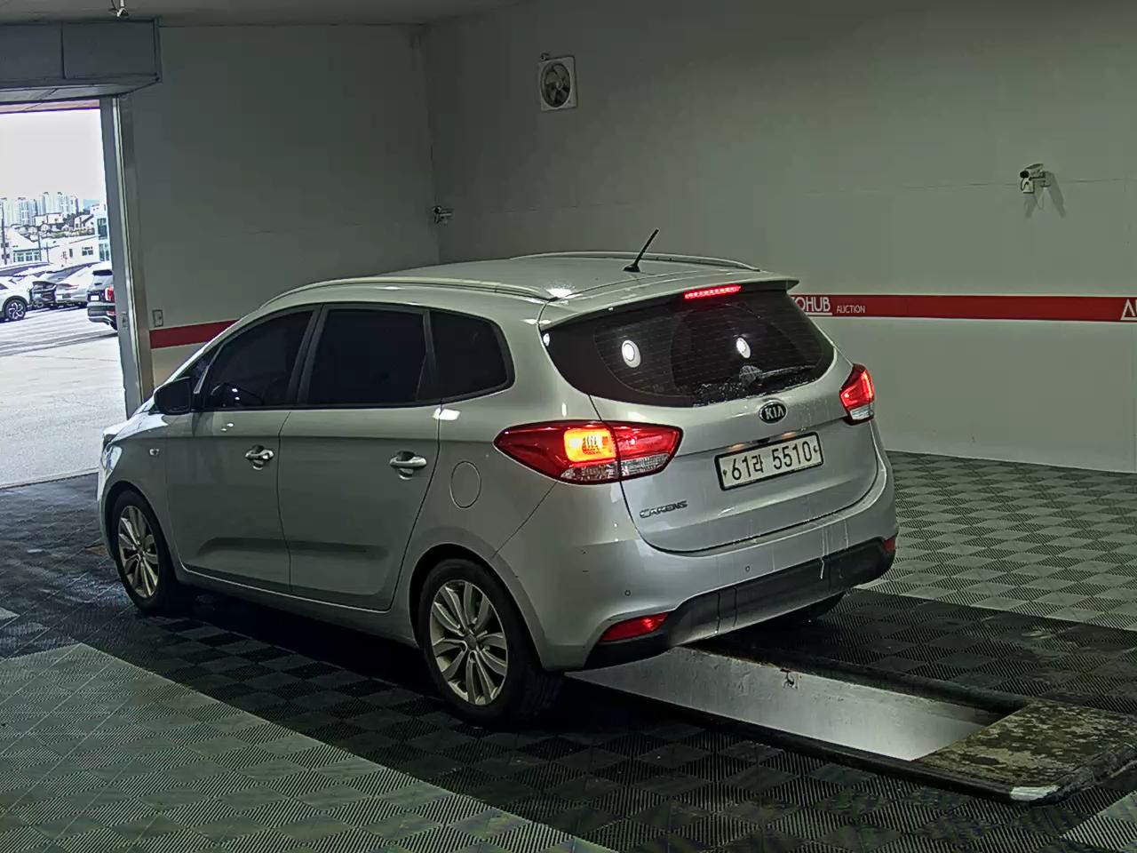 2015 - kia carens