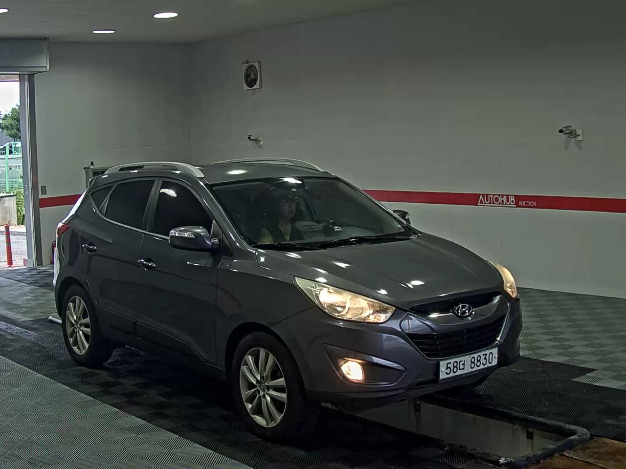 2011 - hyundai tucson