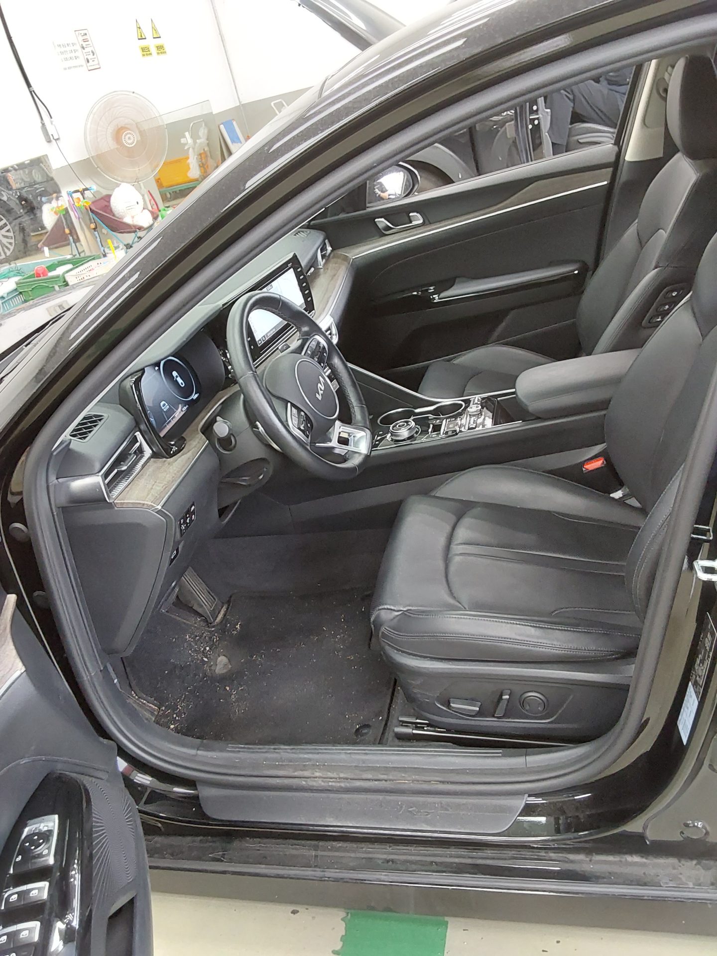 2022 - kia k5