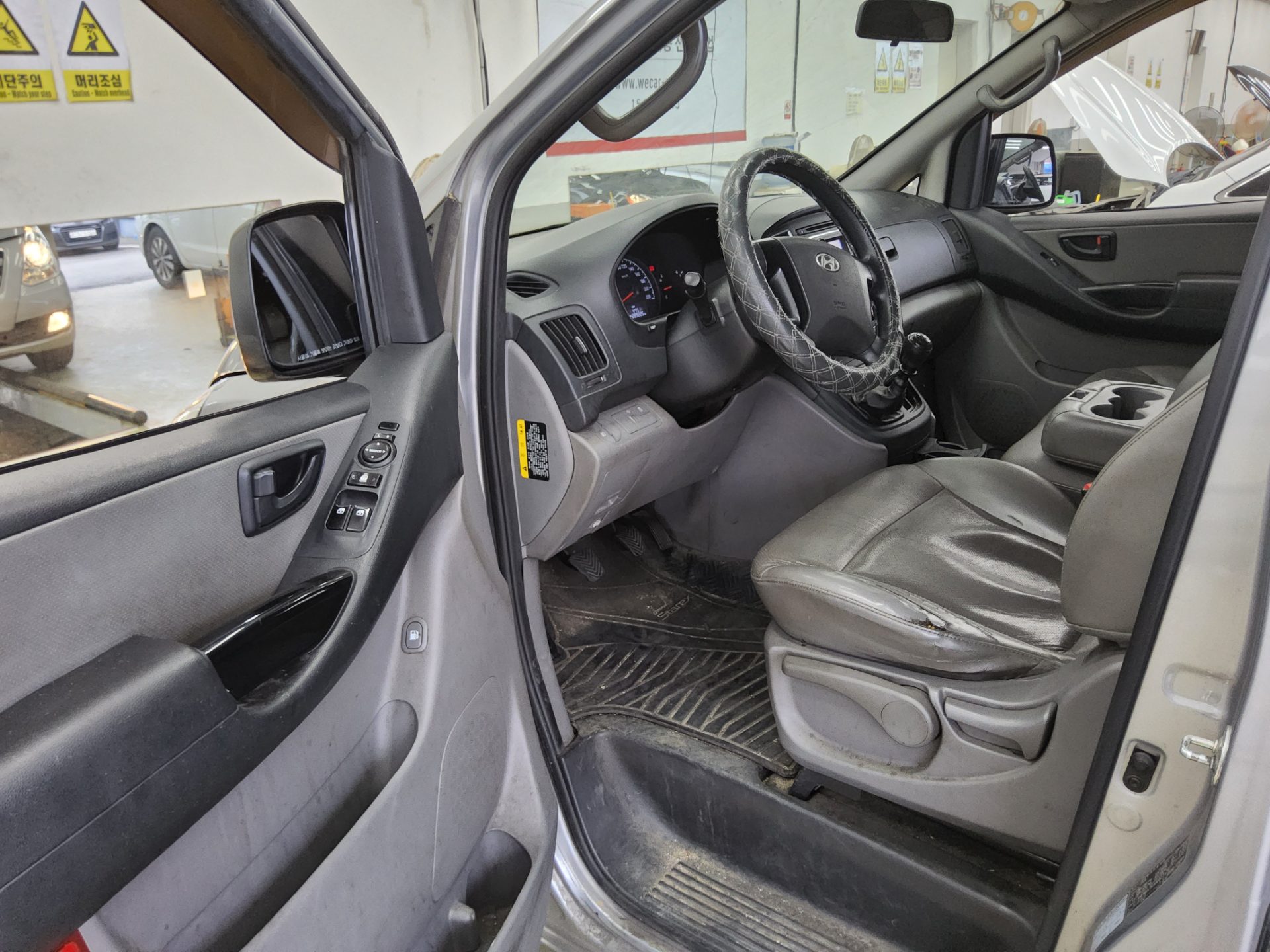 2017 - hyundai grand starex