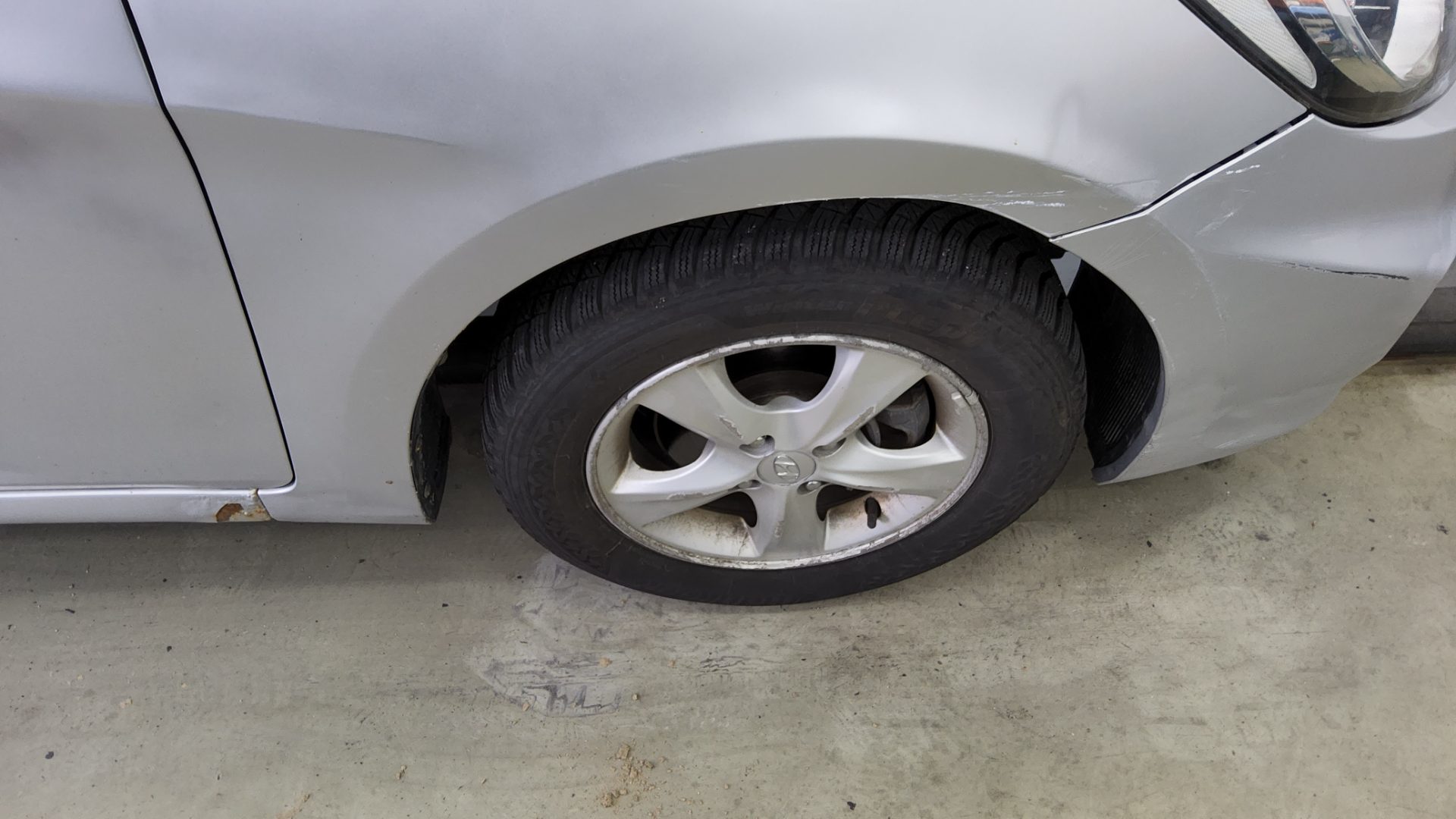 2012 - hyundai accent