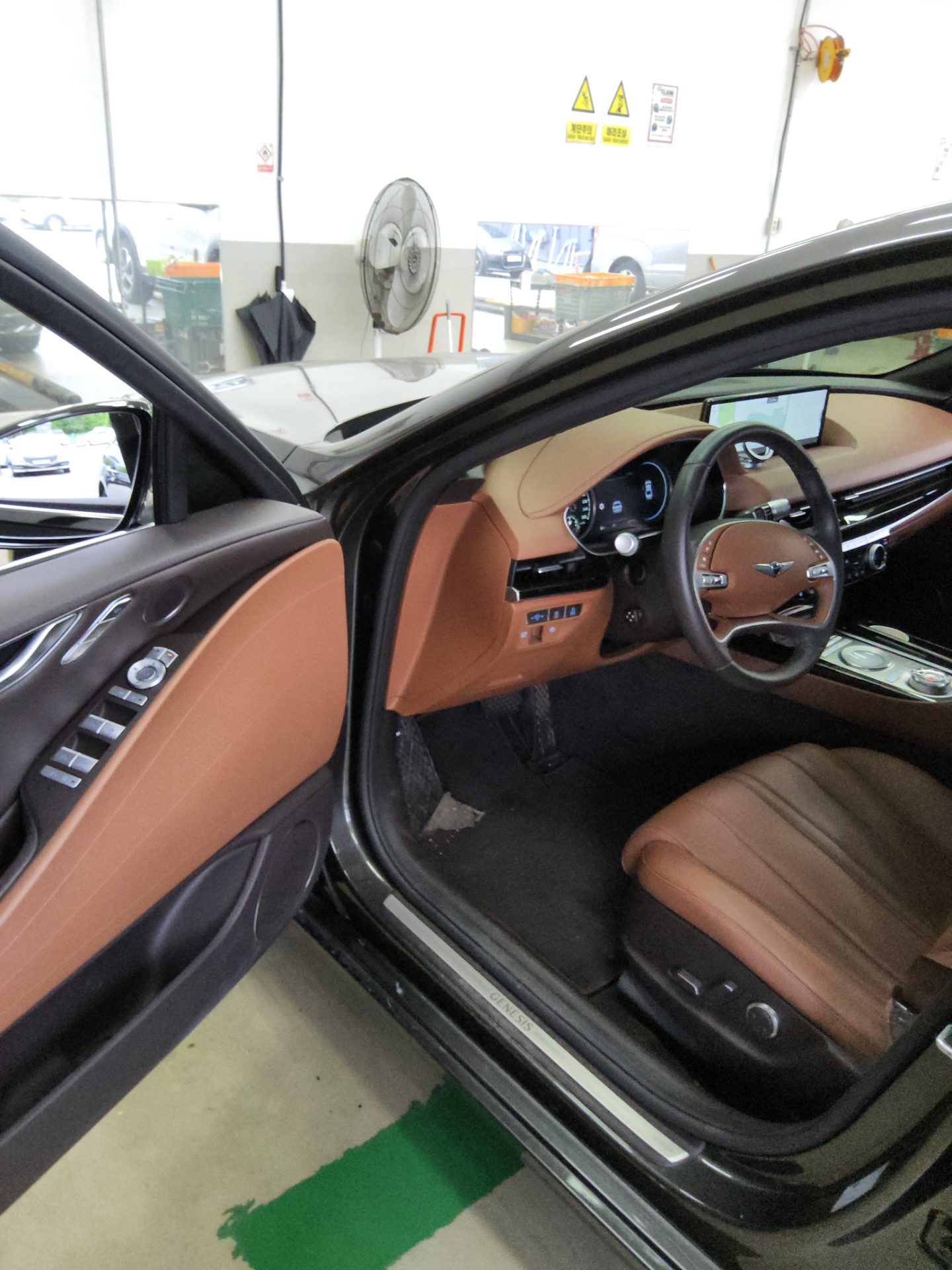 2022 - genesis g80