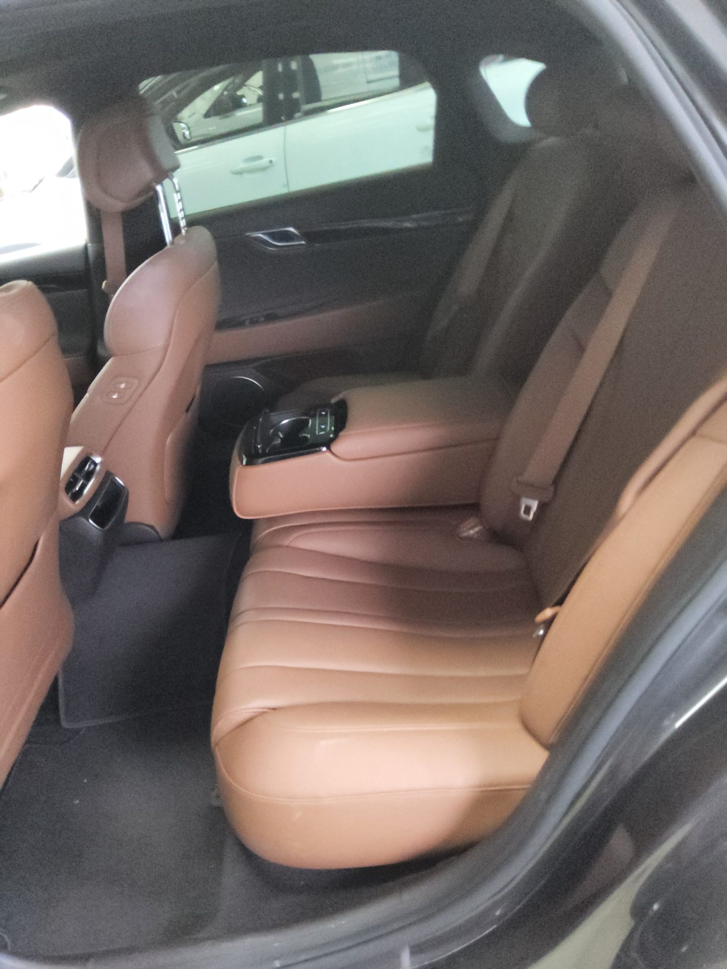 2022 - genesis g80