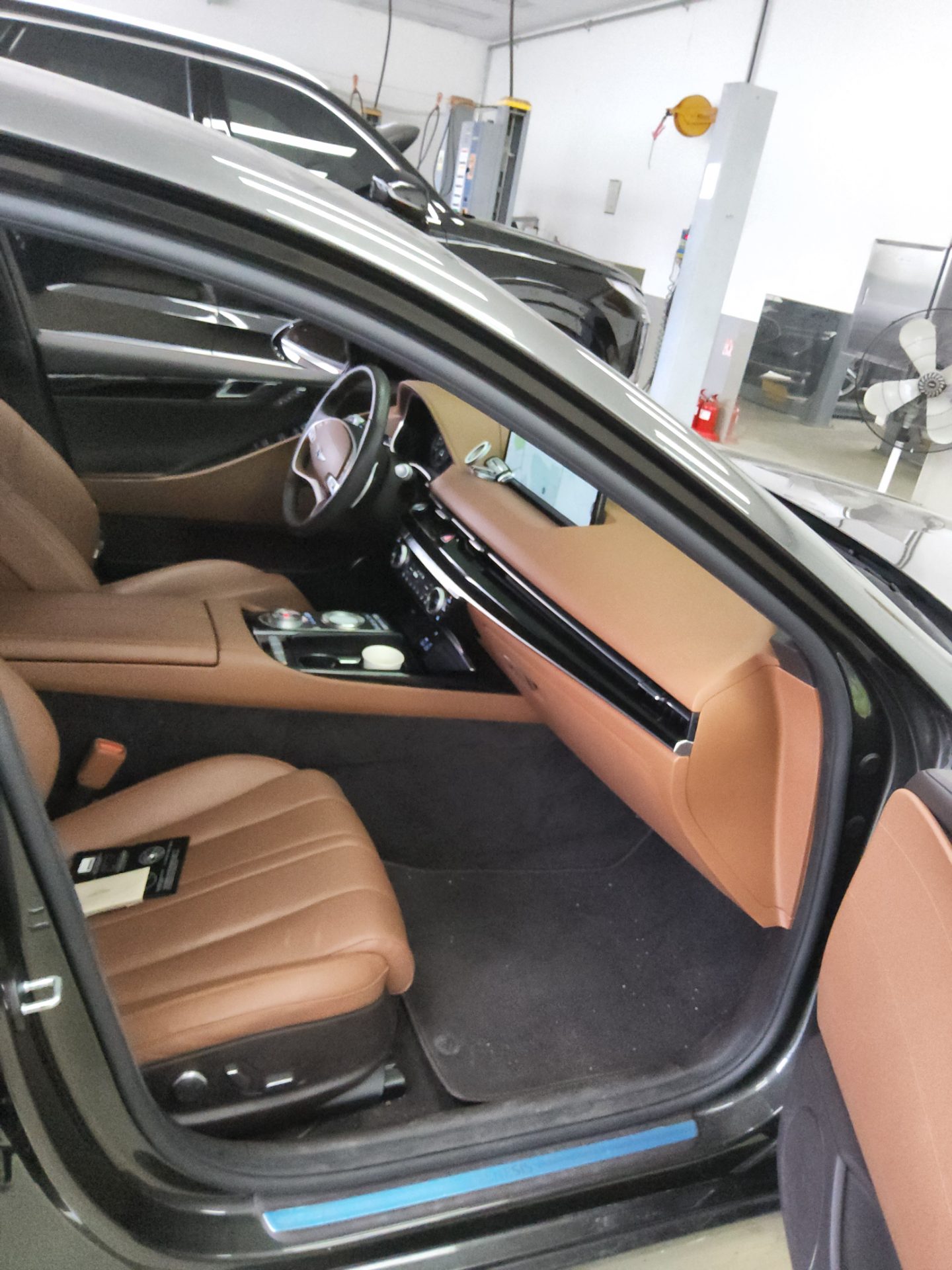 2022 - genesis g80