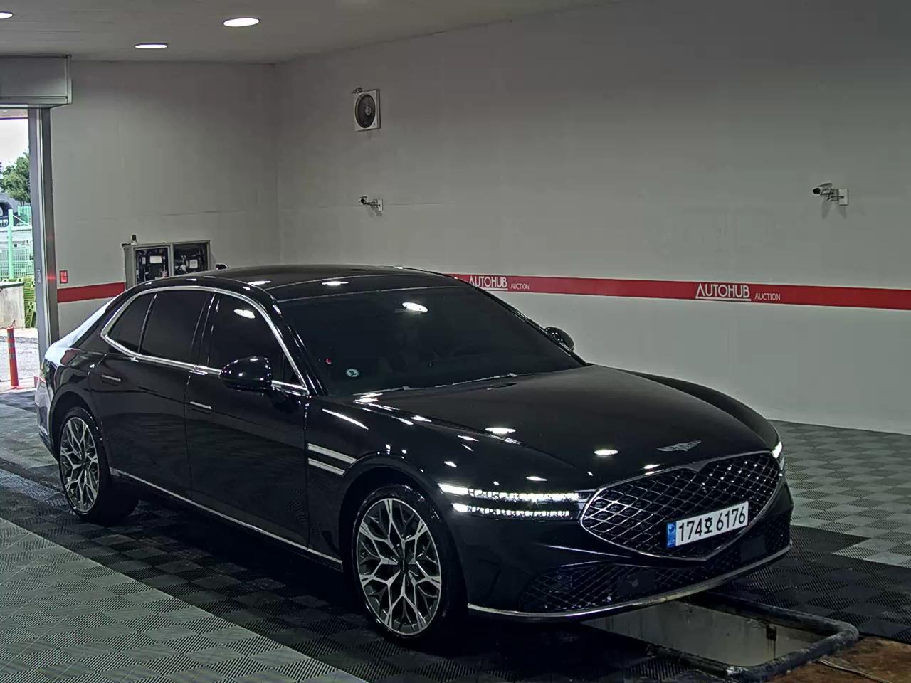 2023 - genesis g90