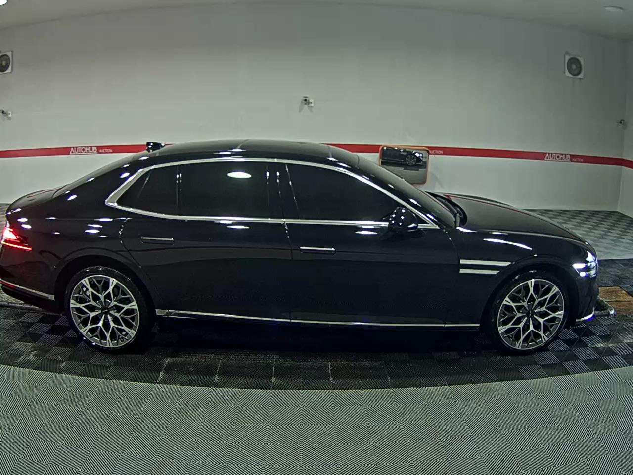 2023 - genesis g90