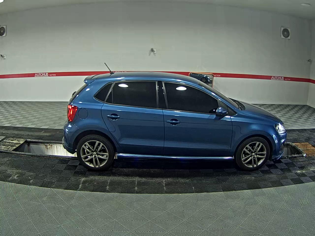 2015 - volkswagen polo