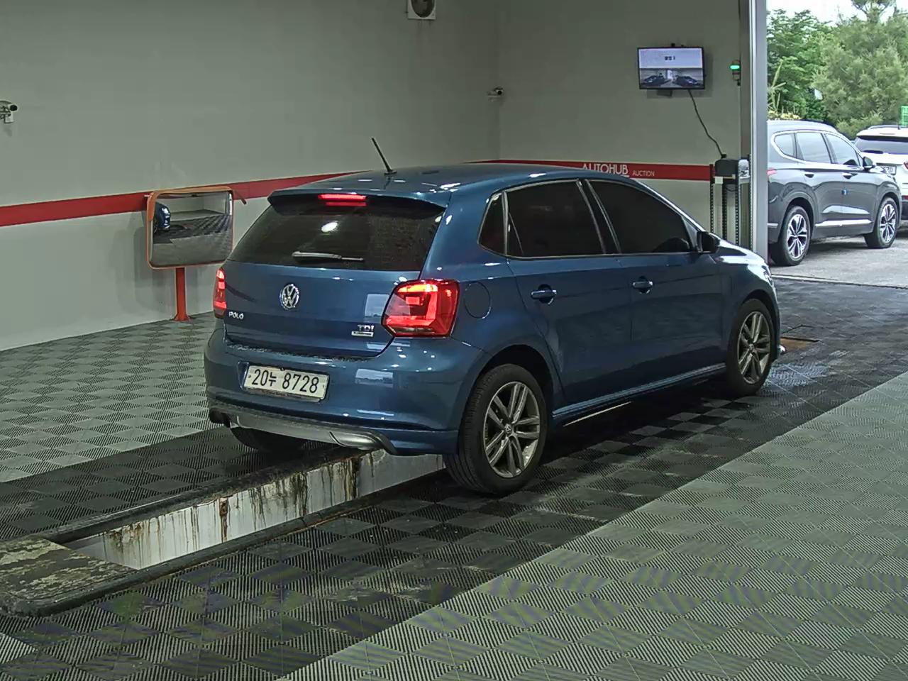 2015 - volkswagen polo