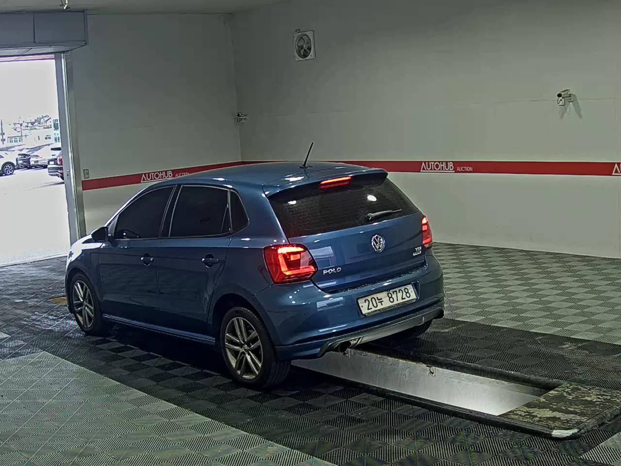 2015 - volkswagen polo