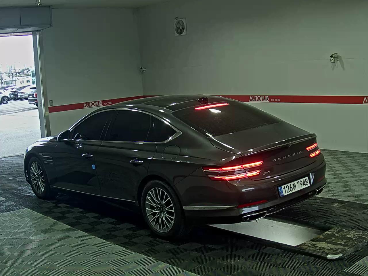 2022 - genesis g80