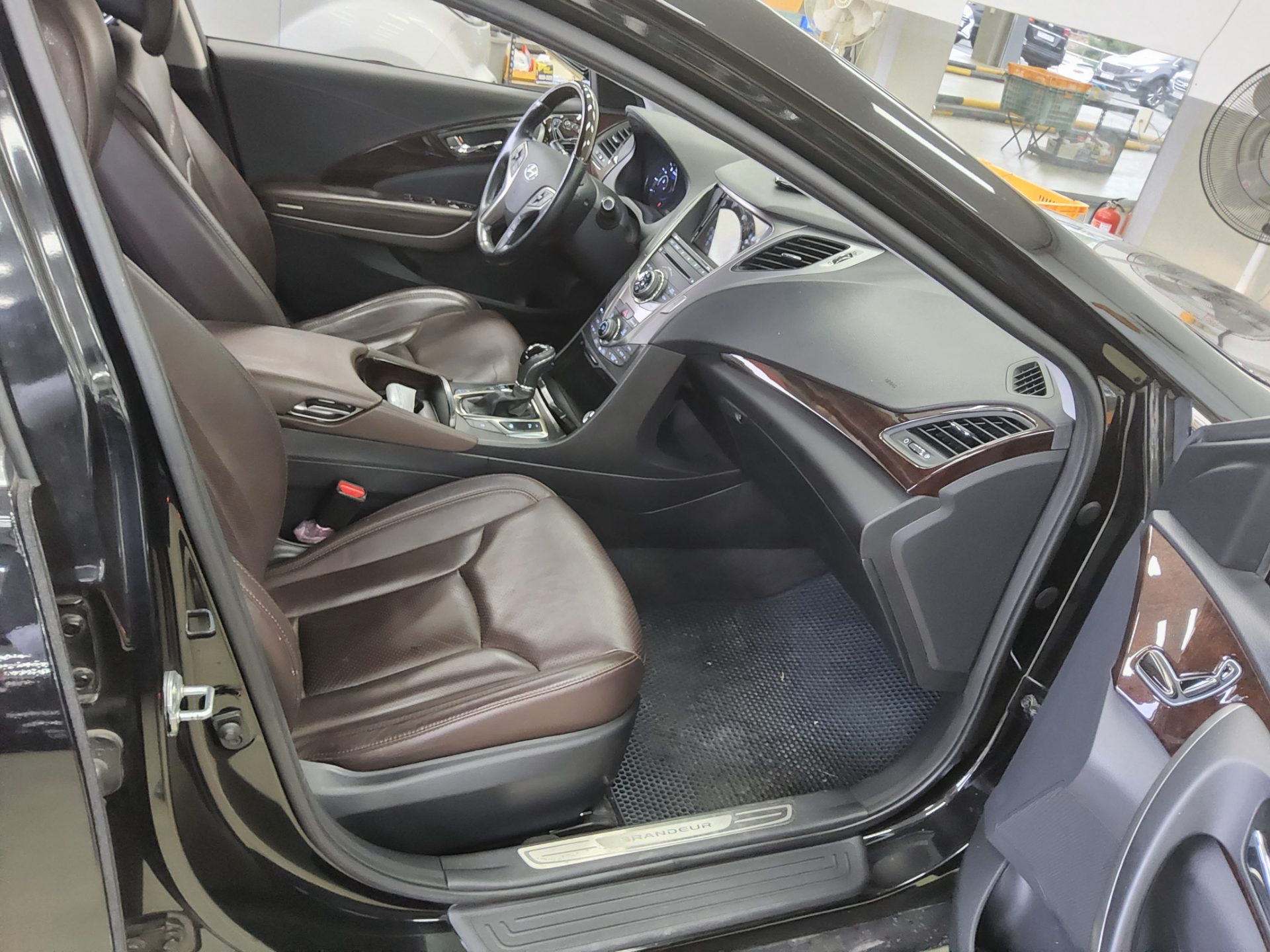 2014 - hyundai grandeur