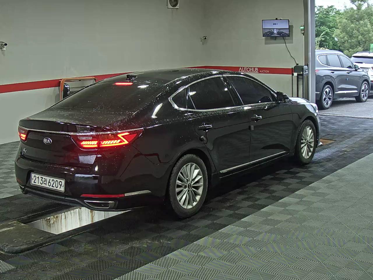 2018 - kia k7