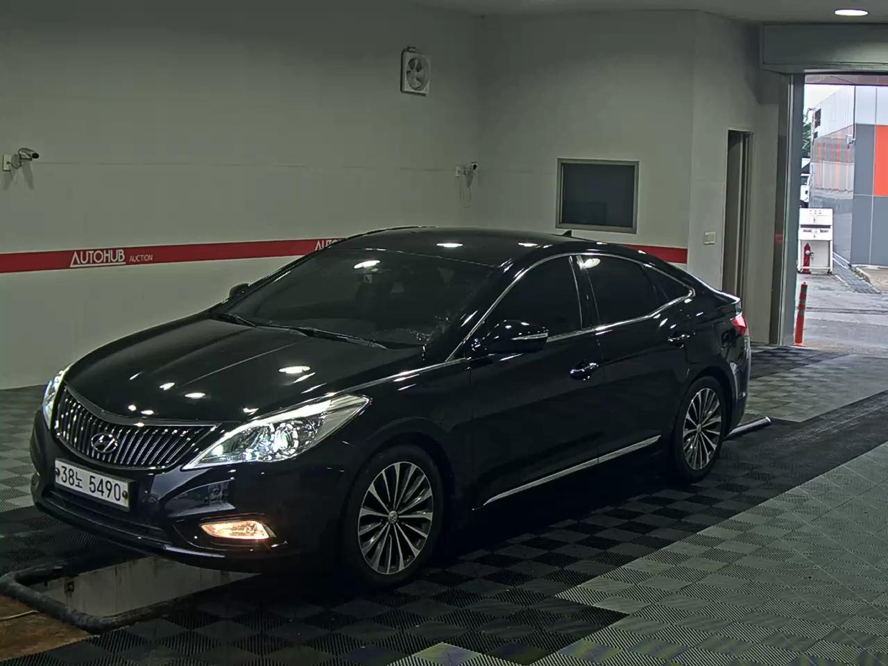 HYUNDAI GRANDEUR HG HG 300
