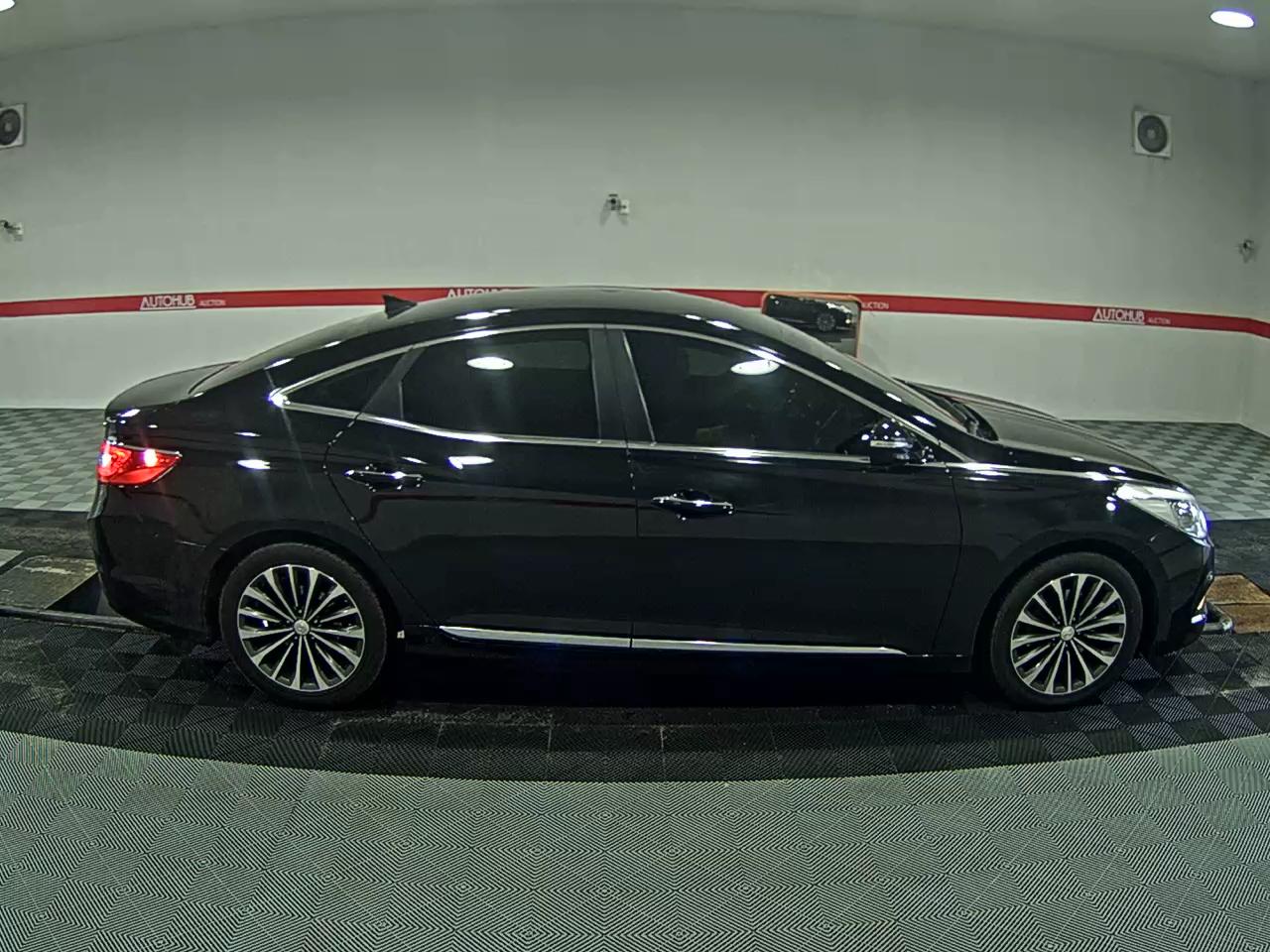 2014 - hyundai grandeur