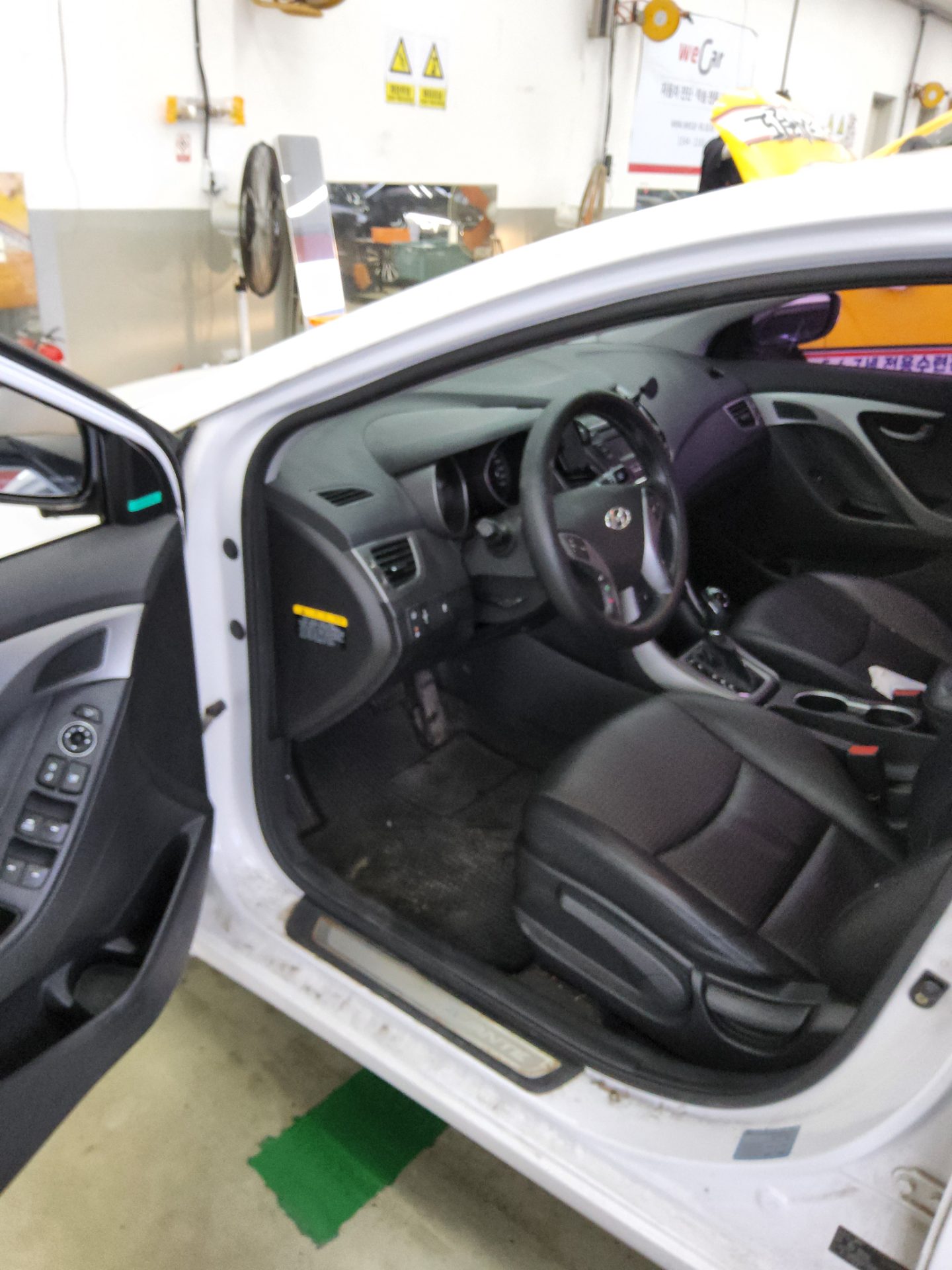 2015 - hyundai avante