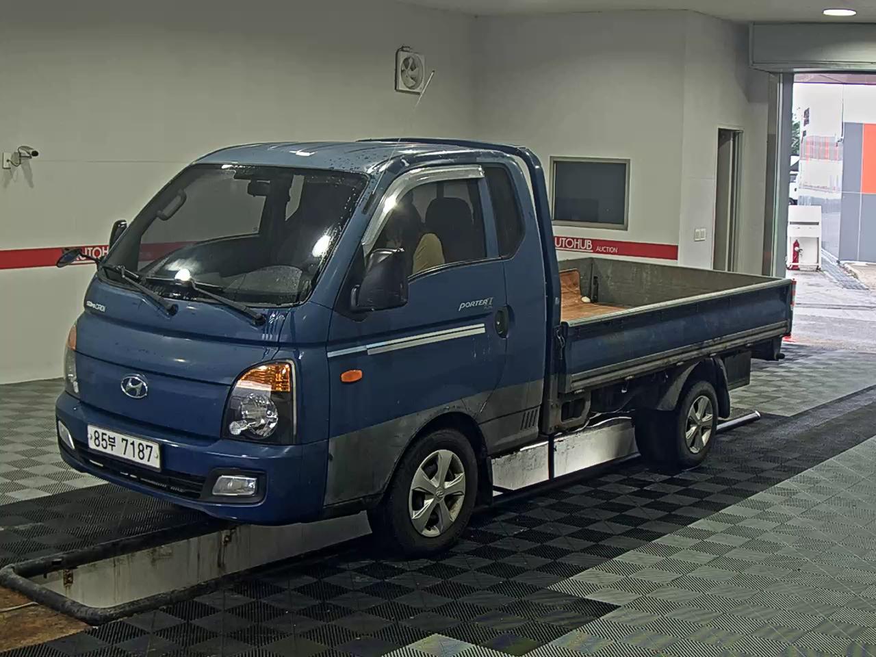 HYUNDAI PORTER II SUPER CAB EXTRA WHEELBASE
