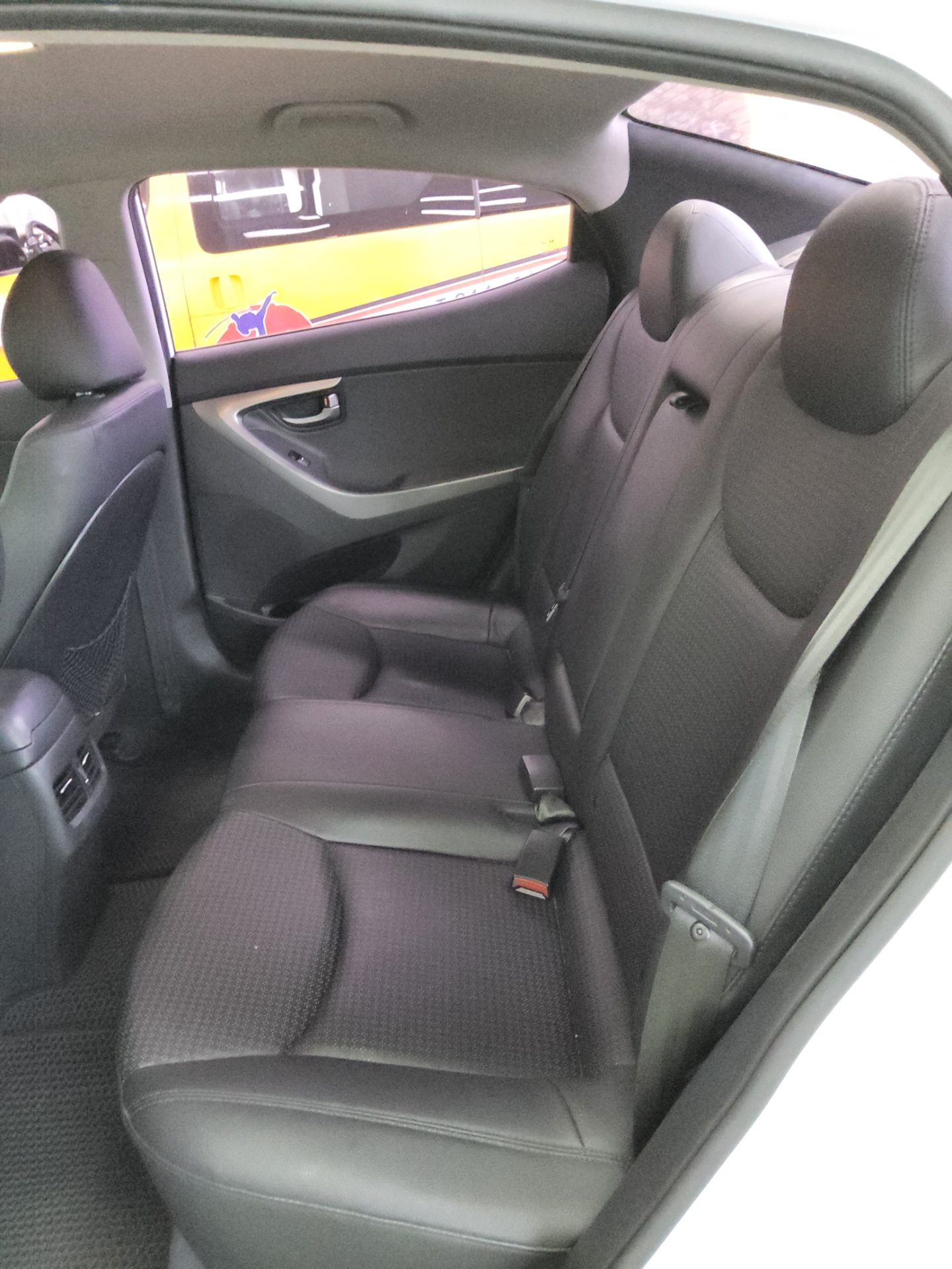 2015 - hyundai avante