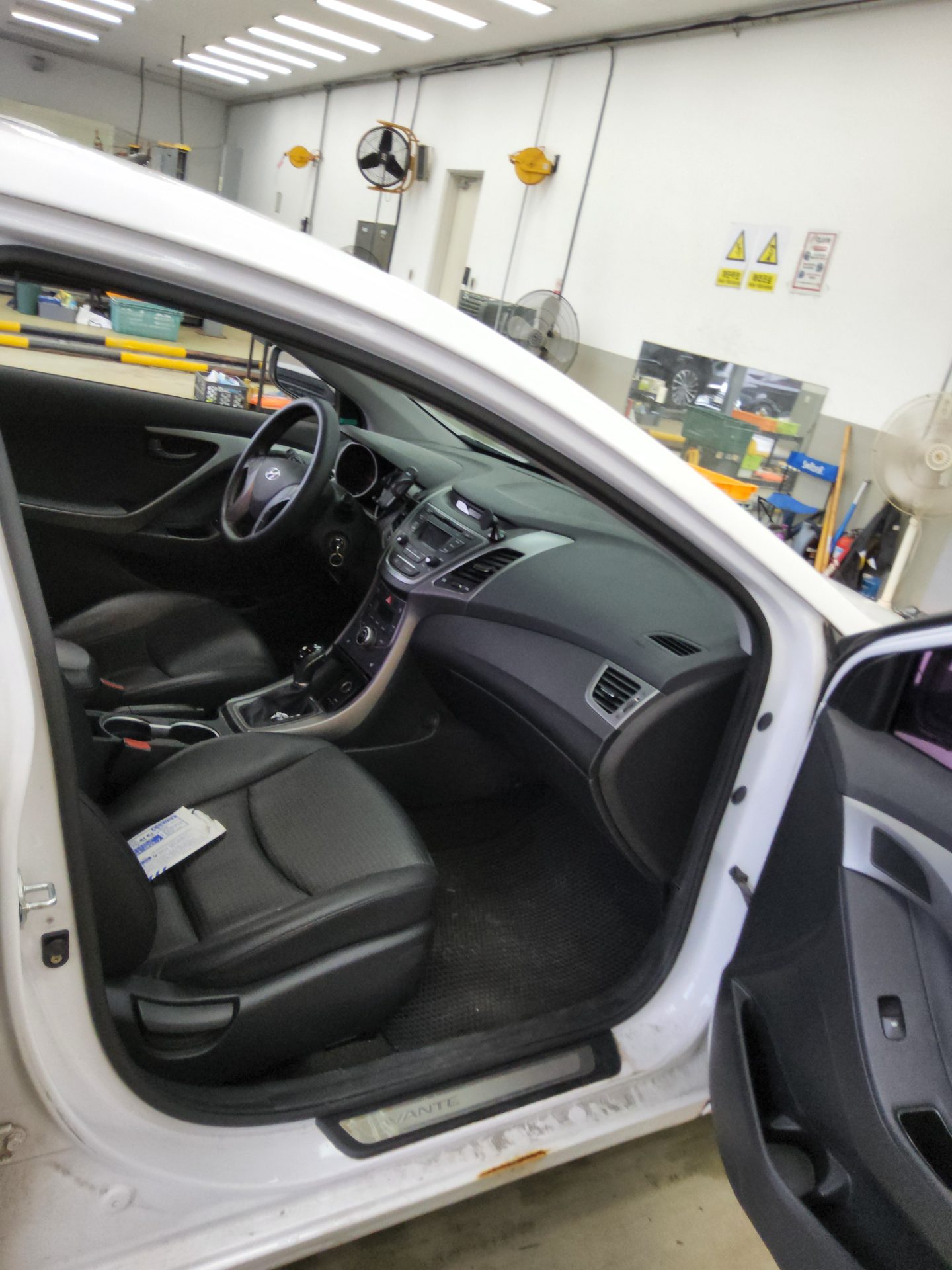 2015 - hyundai avante