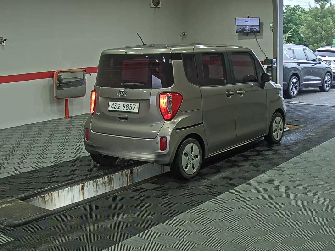 2012 - kia ray