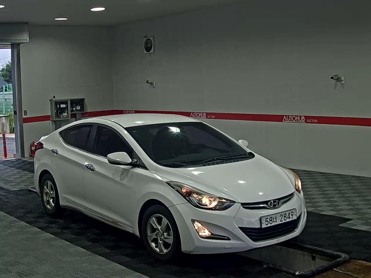 2015 - hyundai avante