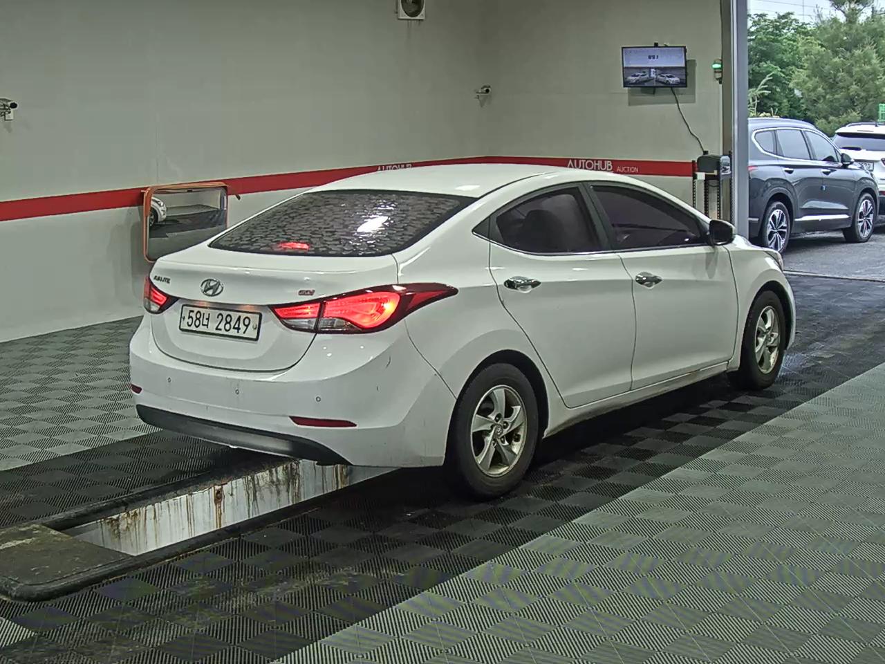 2015 - hyundai avante