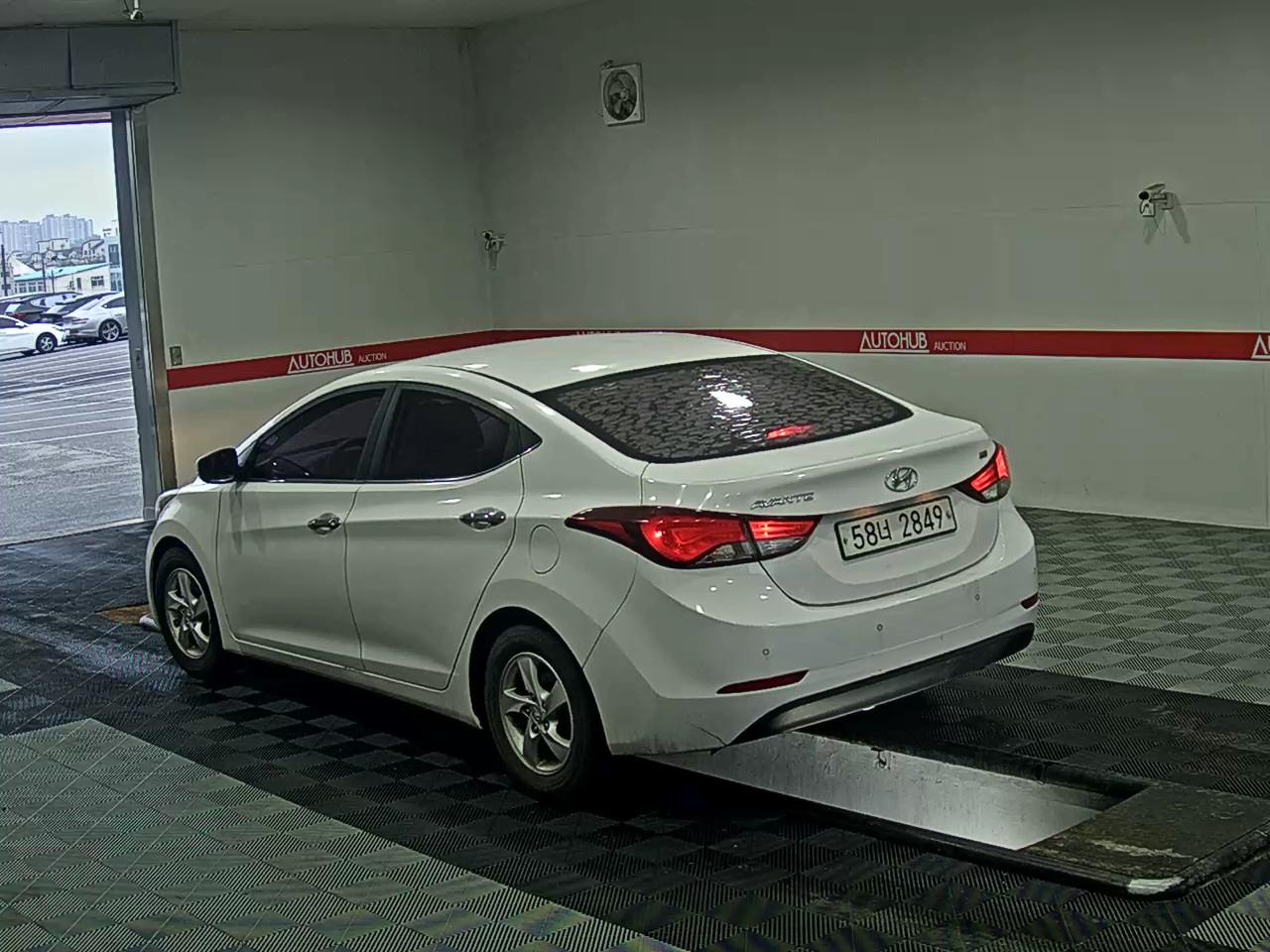 2015 - hyundai avante