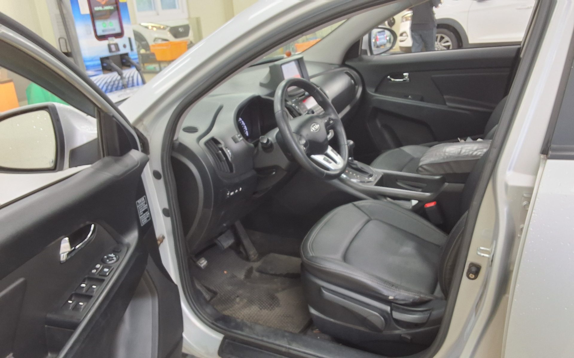 2011 - kia sportage