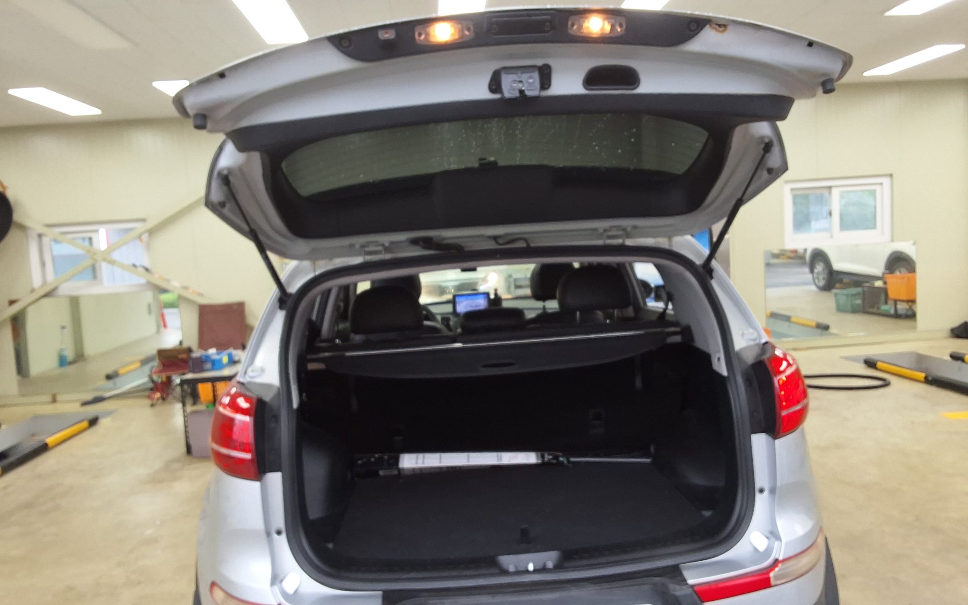 2011 - kia sportage